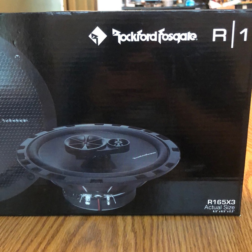 Car speaker